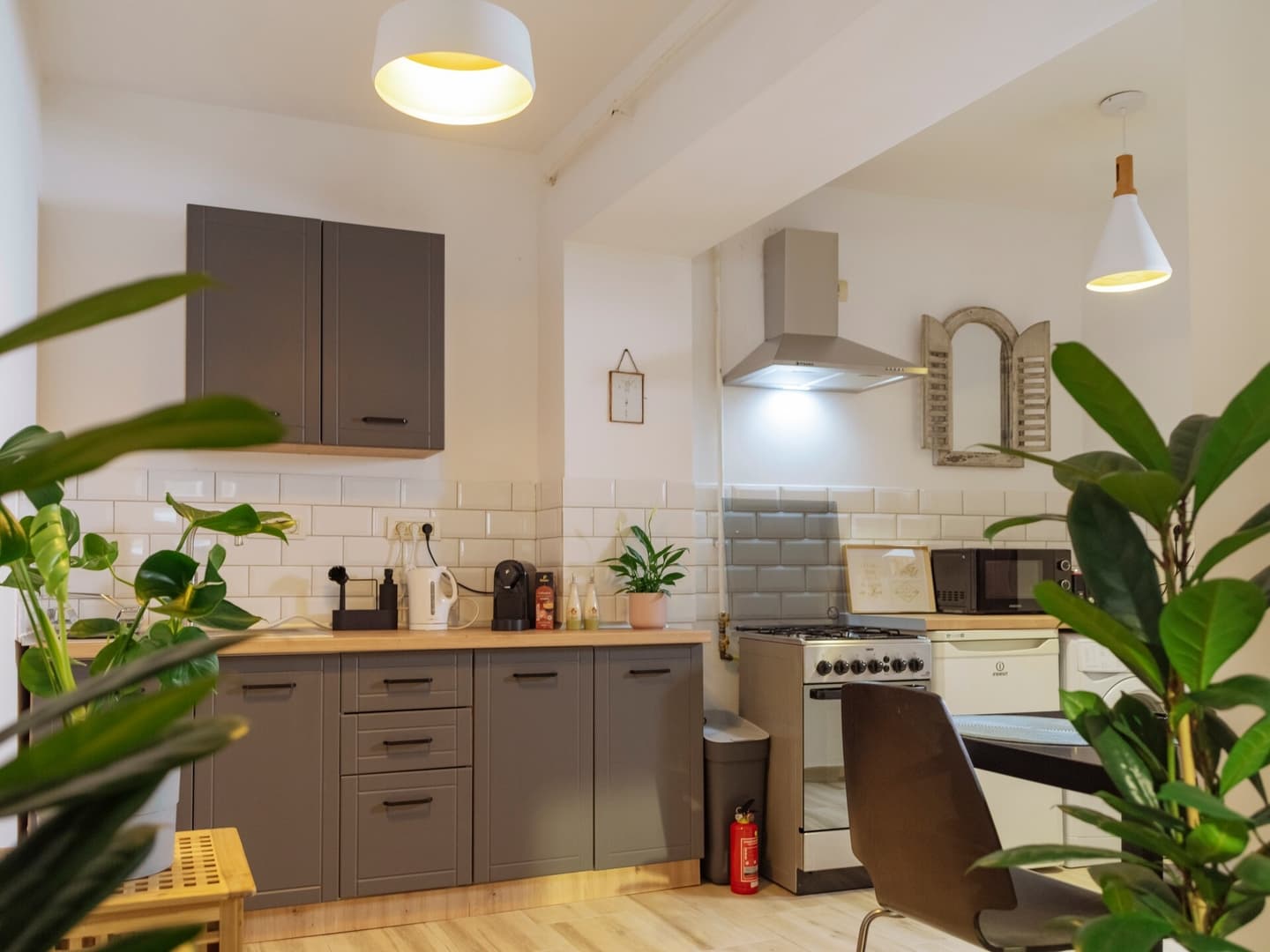 3BR Near Old Town — 4